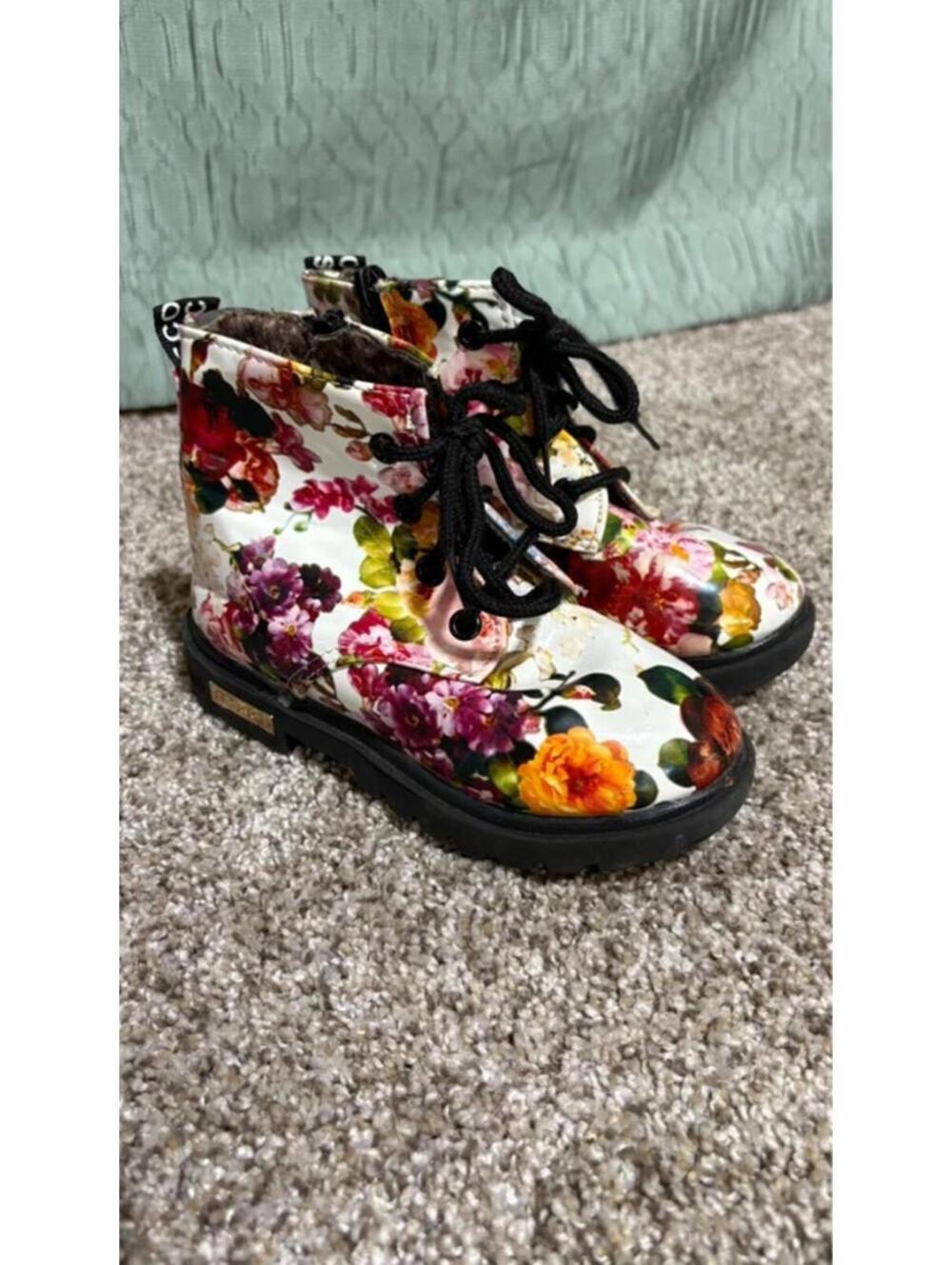 Floral Boots Girls size 29 (11 child) lace up and side zipper